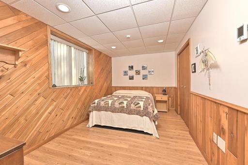 2002 NW 9th Avenue, Grand Rapids, MN 55744