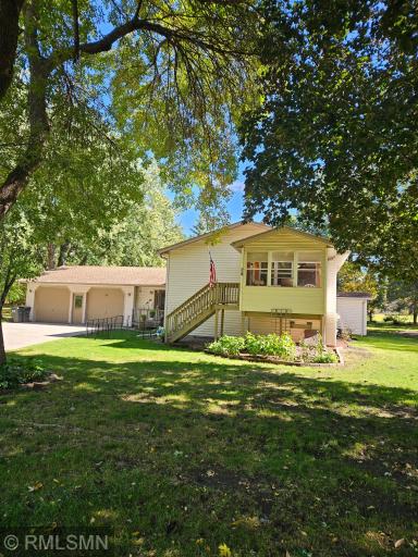 24 Willow Circle, Annandale, MN 55302