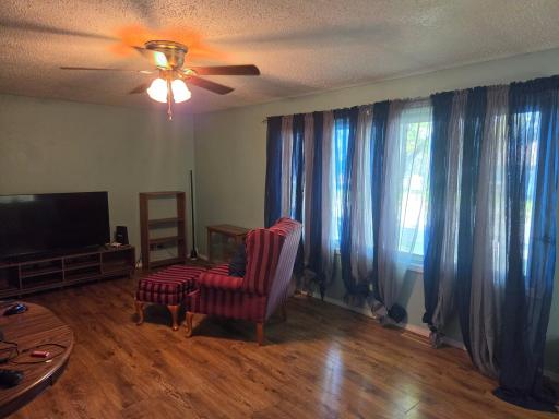 126 2nd Avenue SW, Wells, MN 56097
