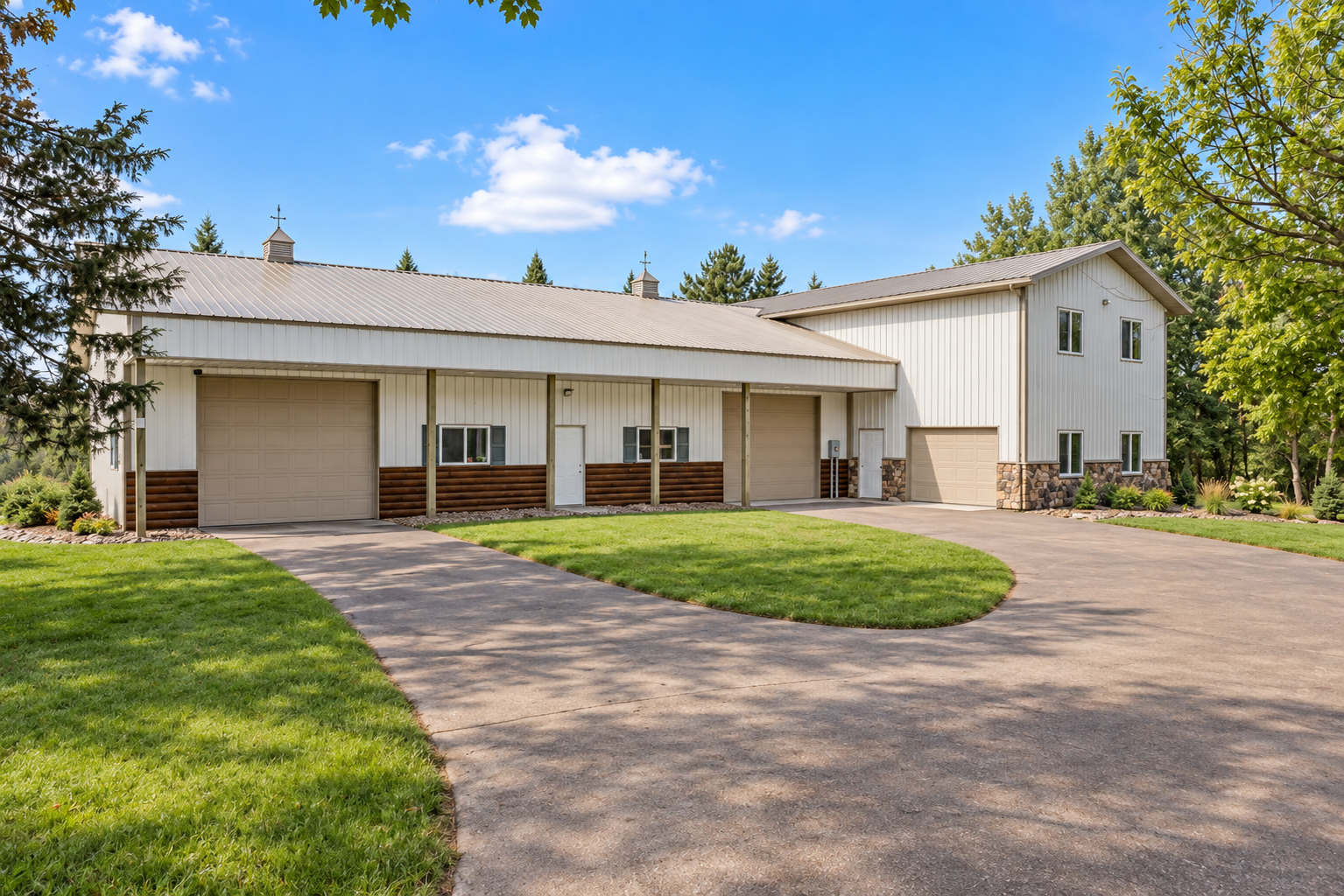 Amazing outbuilding! 38x35 heated shop, middle shop is 40x27, 60x23 RV garage, along with a 20x17 loft!