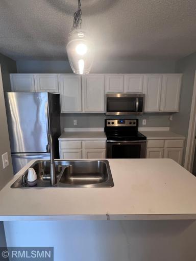1877 Riverwood Drive, 5, Burnsville, MN 55337