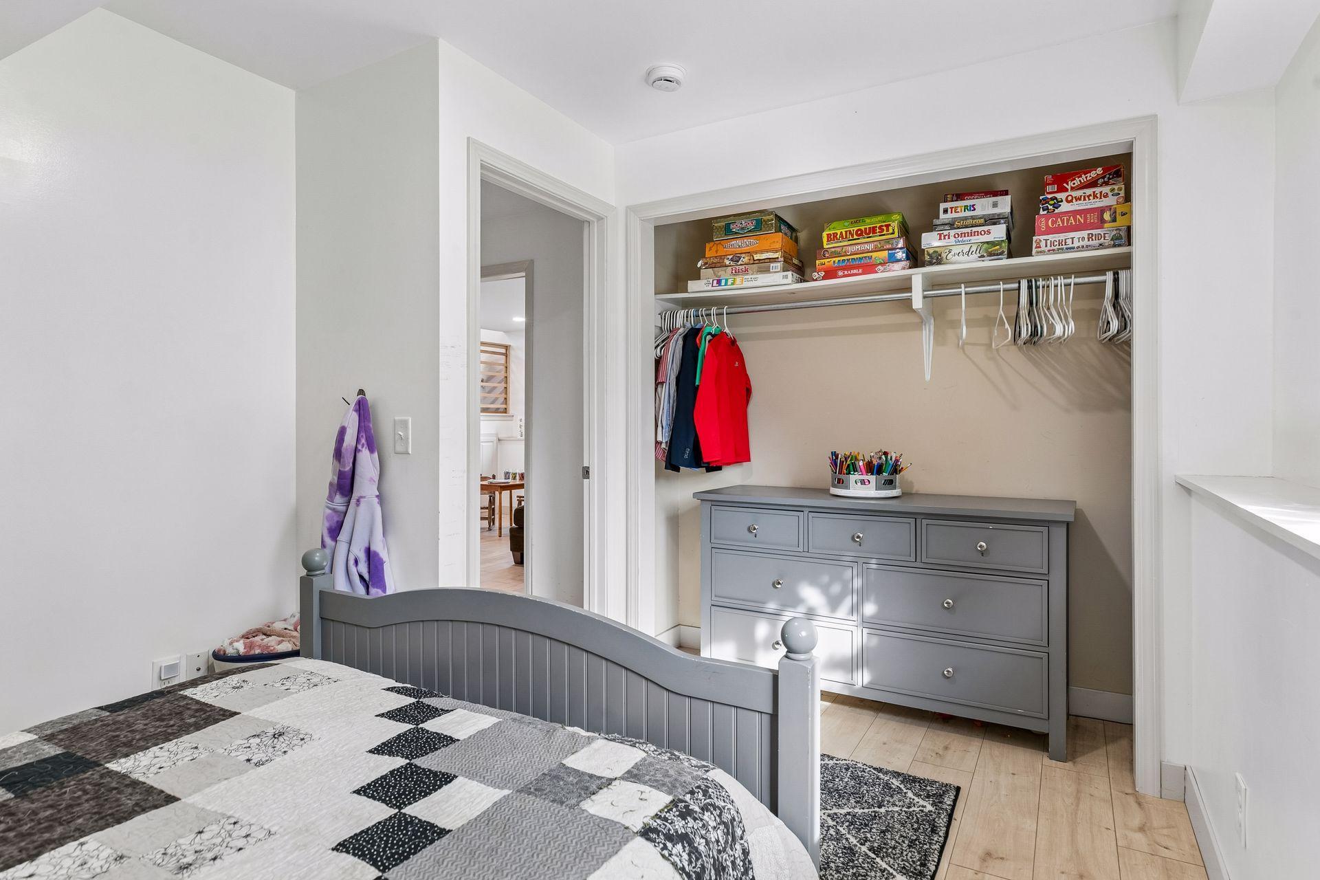 Plenty of space in this bedroom, that could easily be converted into a home office.