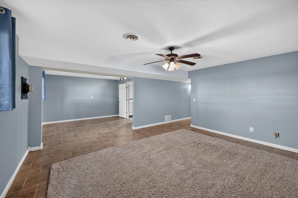 Very spacious family & rec room for all your living & entertaining needs.