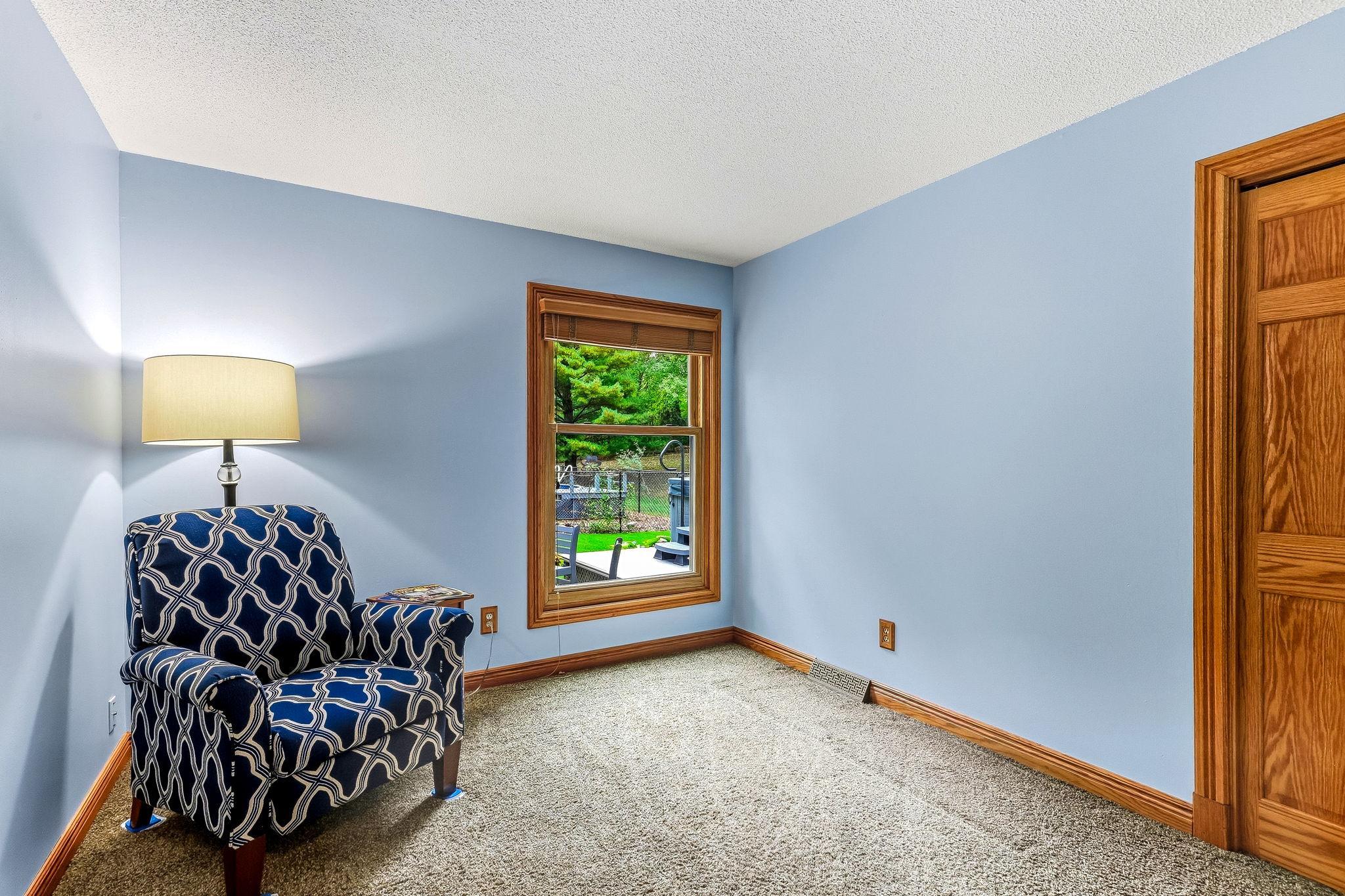 22-web-or-mls-1401-Omaha-Ave-22.jpg
