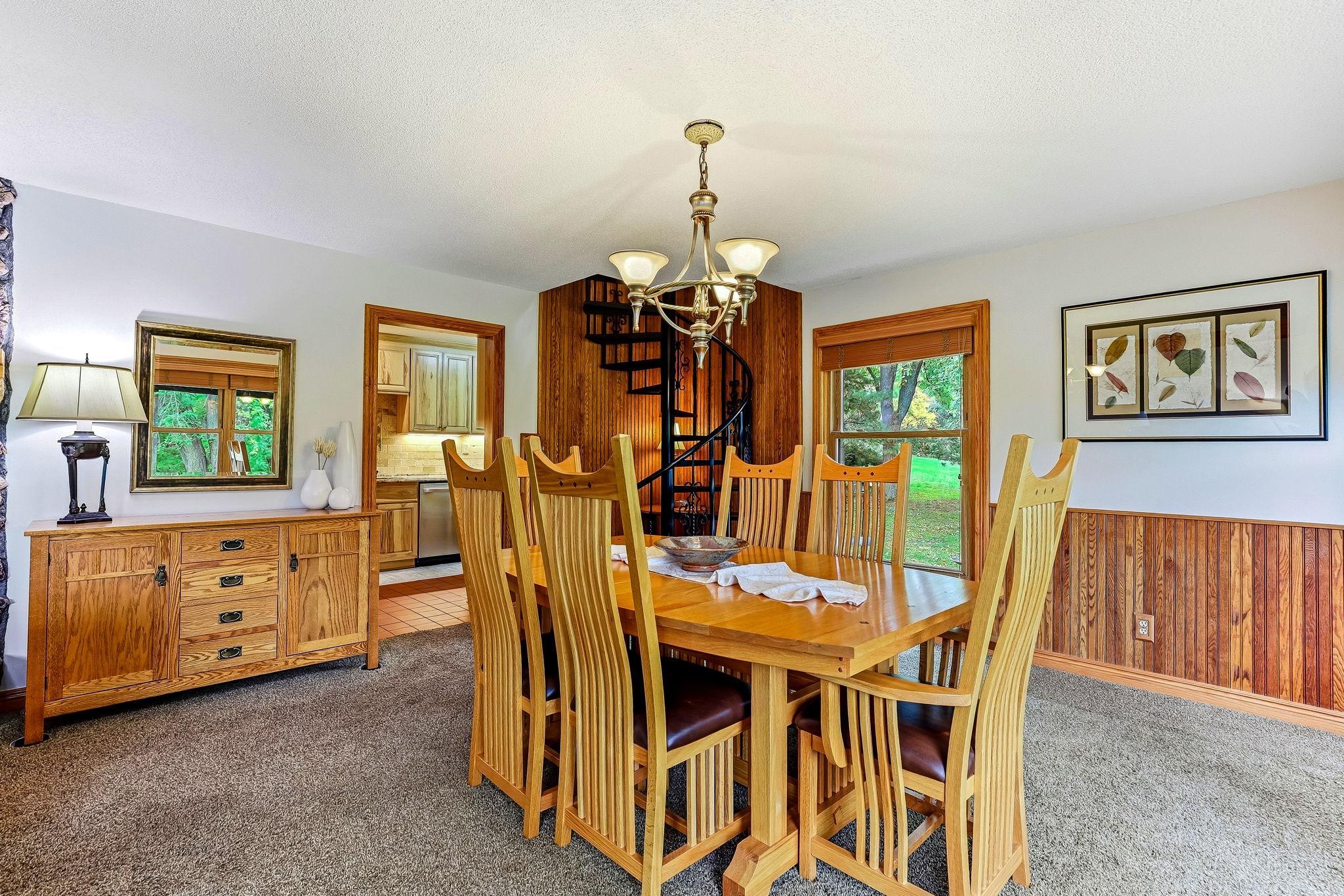 11-web-or-mls-1401-Omaha-Ave-11.jpg