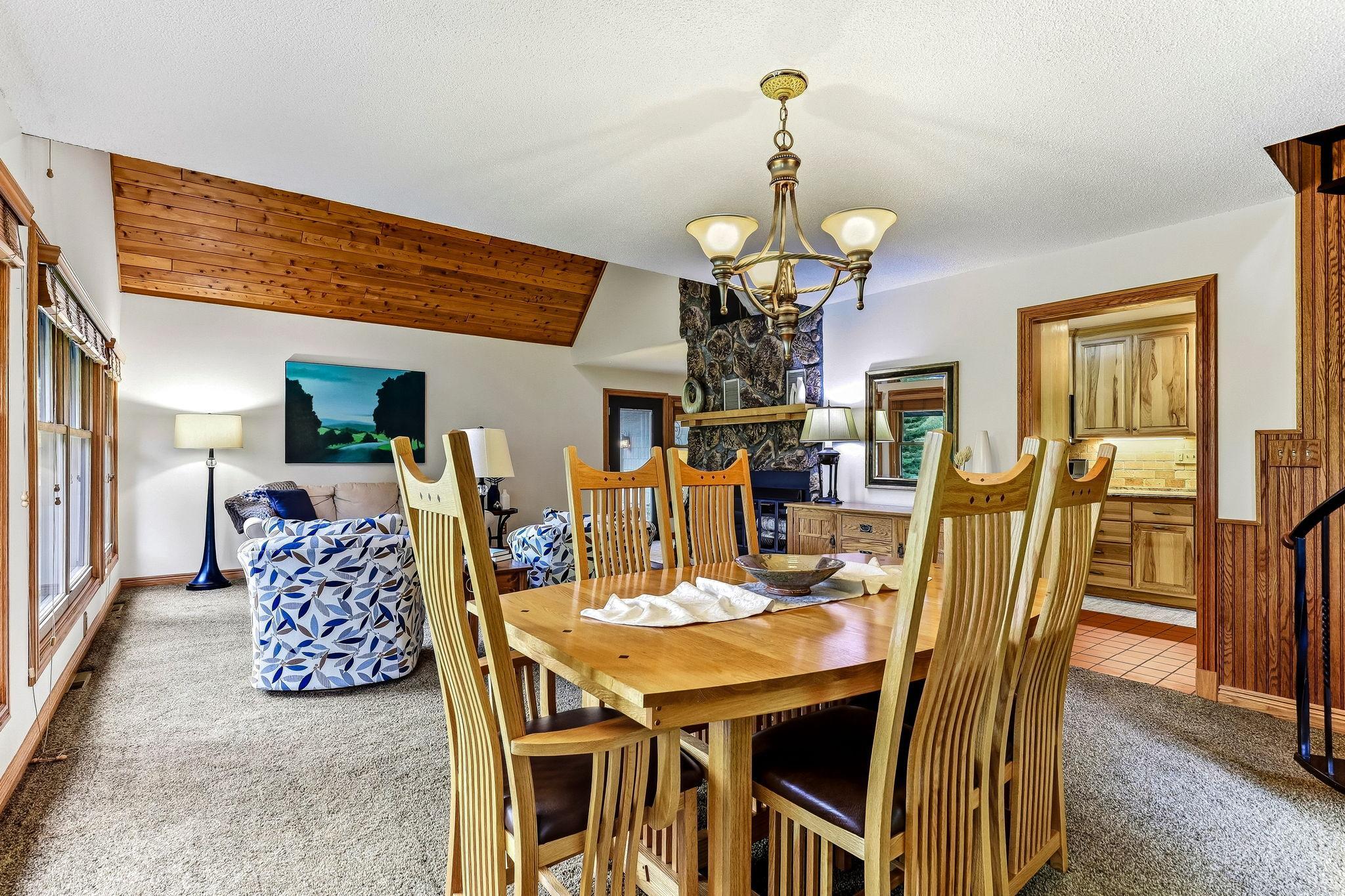 12-web-or-mls-1401-Omaha-Ave-12.jpg