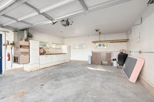 918 3rd Street SW, Waseca, MN 56093