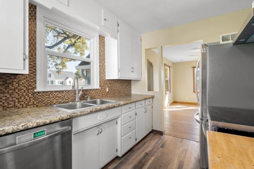 918 3rd Street SW, Waseca, MN 56093