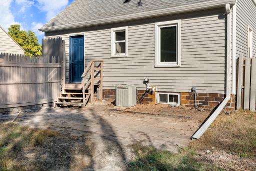 918 3rd Street SW, Waseca, MN 56093