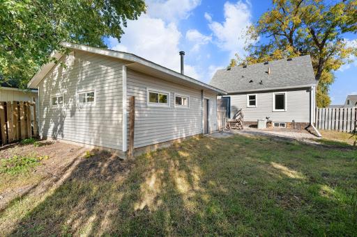 918 3rd Street SW, Waseca, MN 56093