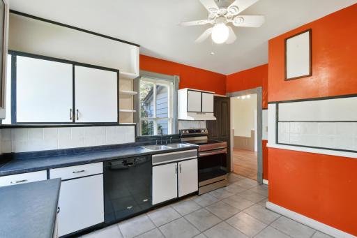 523 FRONT Street N, Barnesville, MN 56514