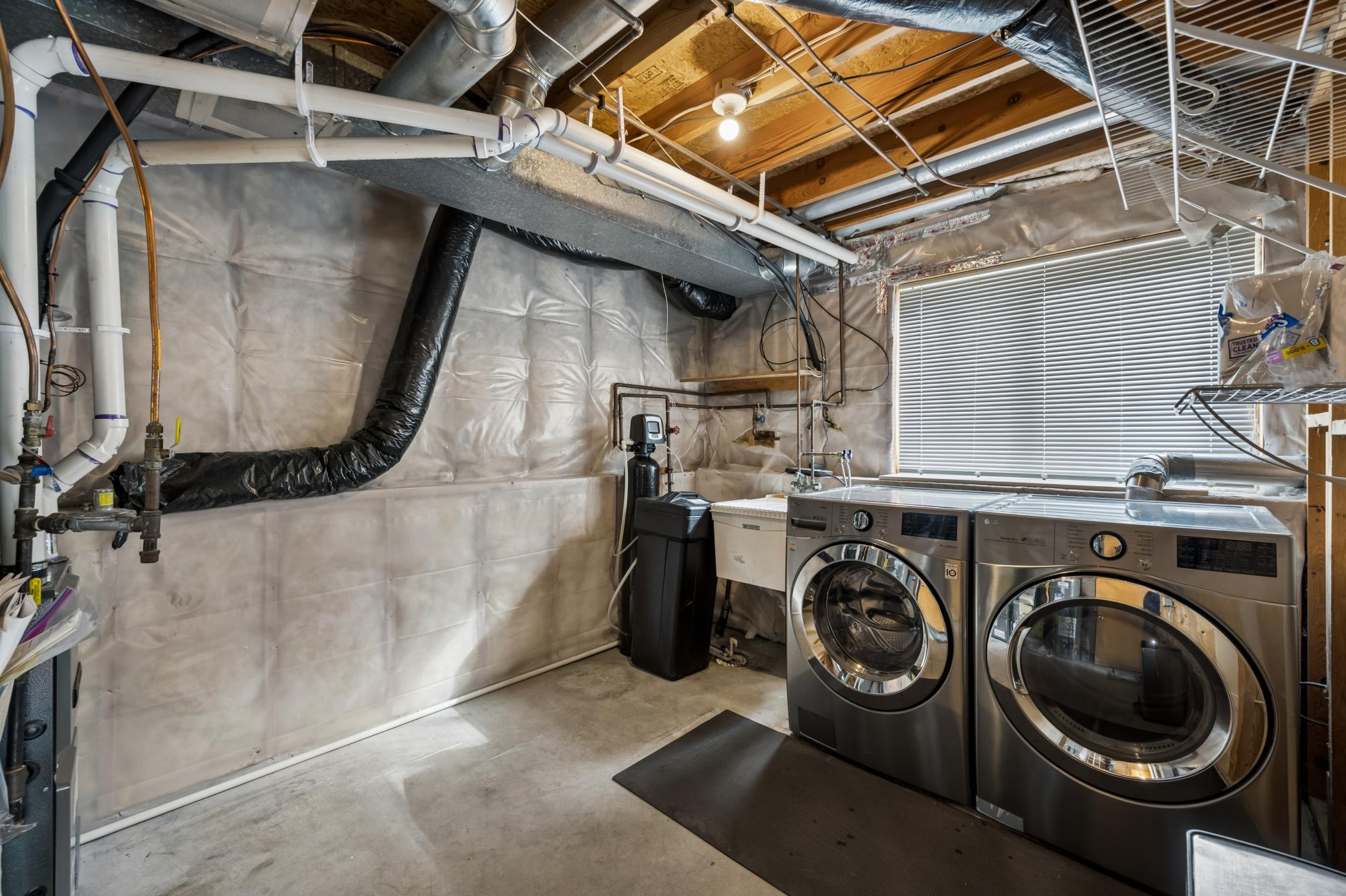 Updated furance and air conditioner in 2018. Upgraded front loading washer and dryer purchased in 2020.
