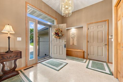 458 Coyote Trail, Lino Lakes, MN 55014