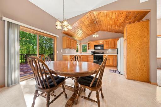 458 Coyote Trail, Lino Lakes, MN 55014