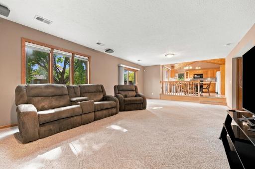 458 Coyote Trail, Lino Lakes, MN 55014