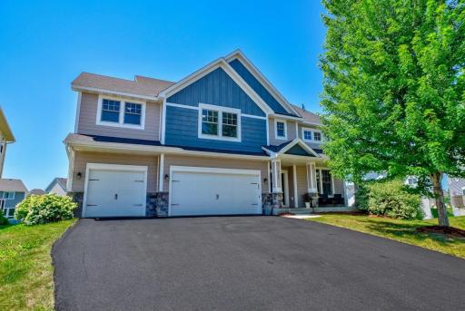 Beautiful curb appeal and a premium cul-de-sac setting create the perfect first impression!