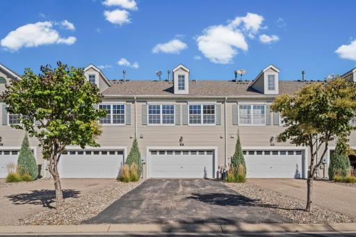 941 Newport Avenue, Shakopee, MN 55379