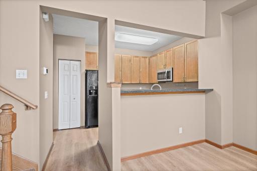 941 Newport Avenue, Shakopee, MN 55379