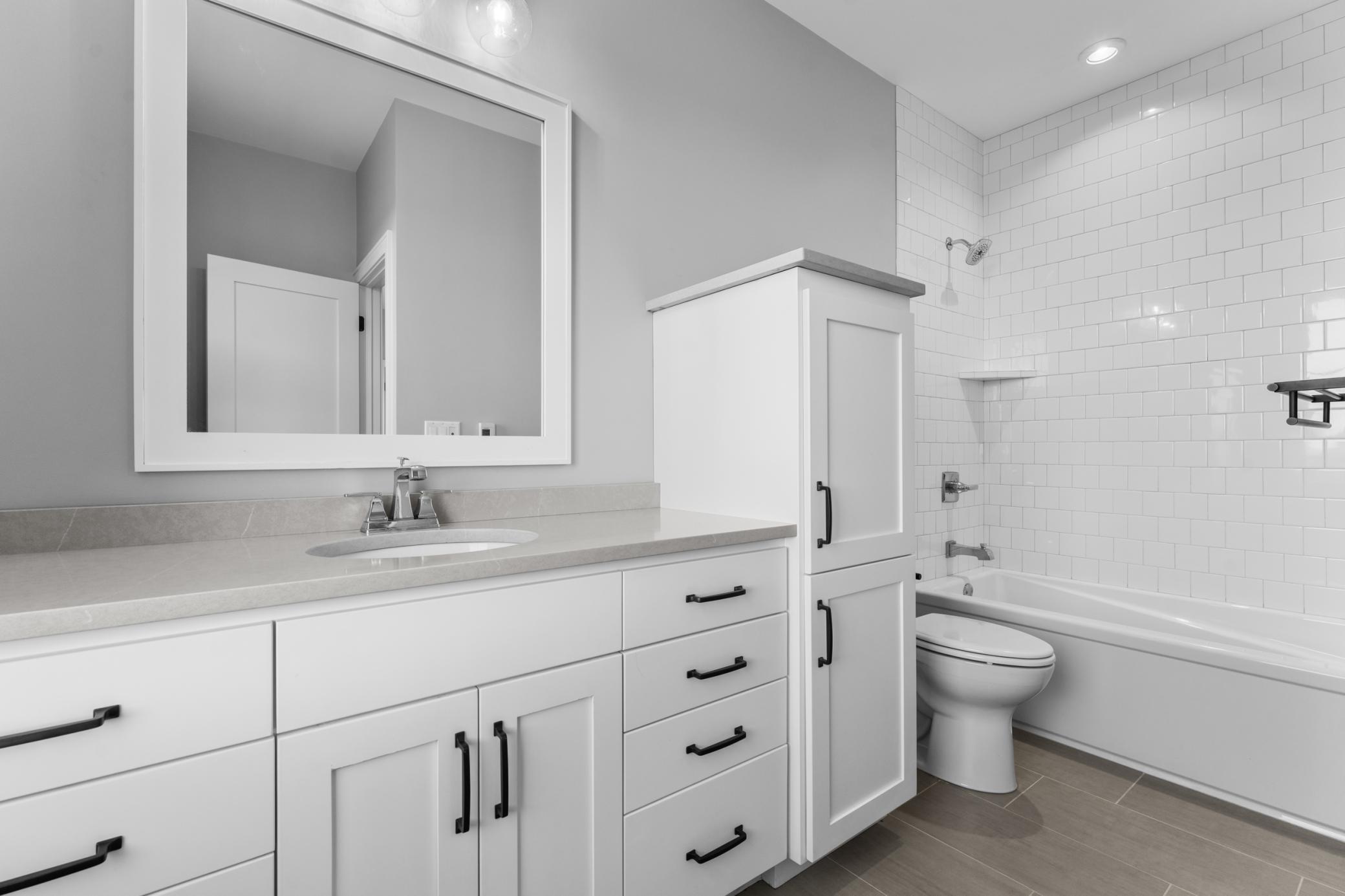 Bedroom 2-Private Ensuite