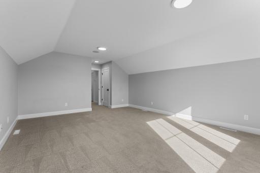 1335 Hamlet Road SW, Rochester, MN 55902