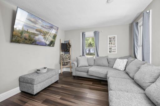 511 Ellsworth Avenue, South Haven, MN 55382