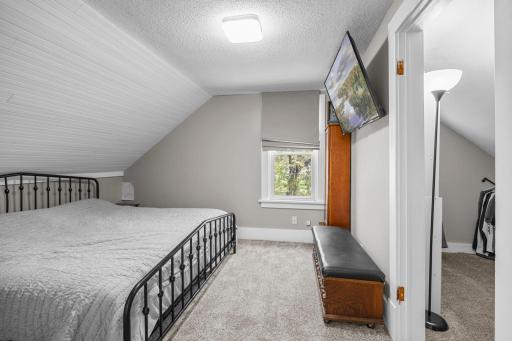 511 Ellsworth Avenue, South Haven, MN 55382