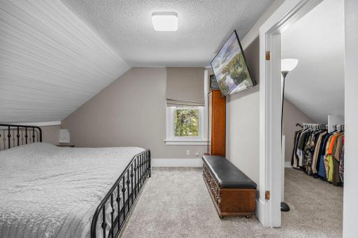 511 Ellsworth Avenue, South Haven, MN 55382