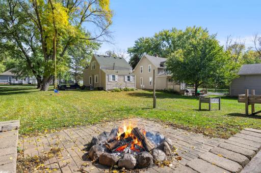 511 Ellsworth Avenue, South Haven, MN 55382