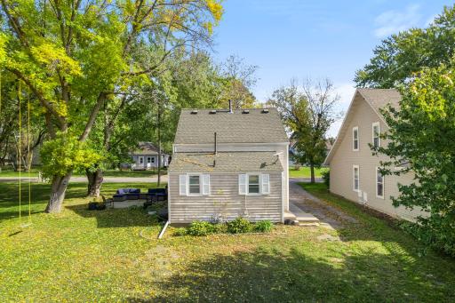 511 Ellsworth Avenue, South Haven, MN 55382