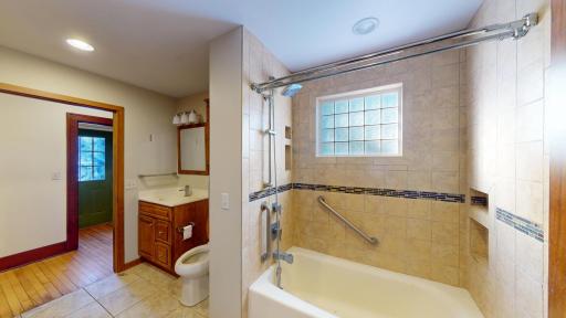 815 Frank Avenue, Albert Lea, MN 56007