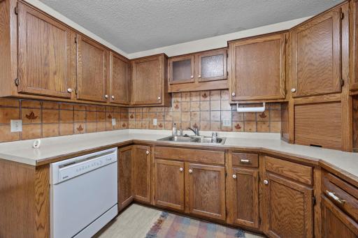 5422 Meister Road, Fridley, MN 55432