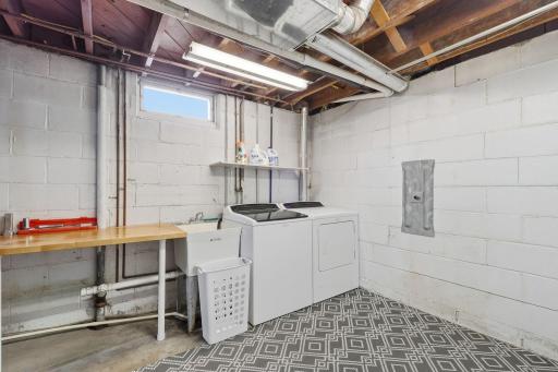 611 Central Avenue, Buffalo, MN 55313