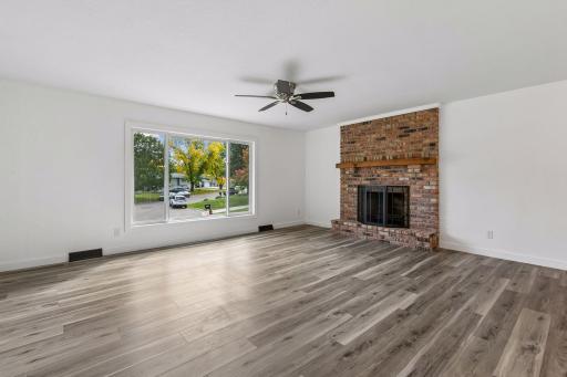 20375 Hughes Avenue W, Lakeville, MN 55044