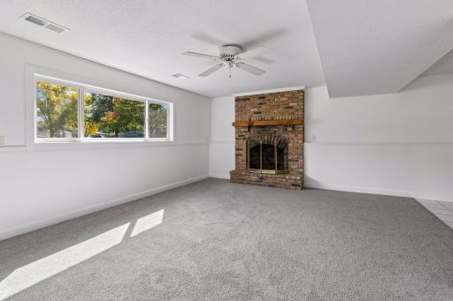 20375 Hughes Avenue W, Lakeville, MN 55044