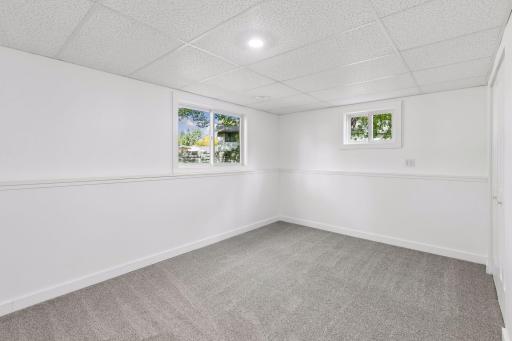 20375 Hughes Avenue W, Lakeville, MN 55044