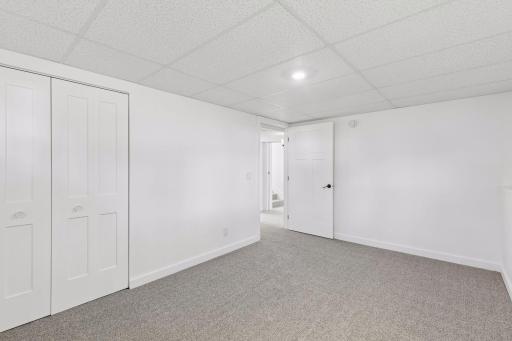 20375 Hughes Avenue W, Lakeville, MN 55044