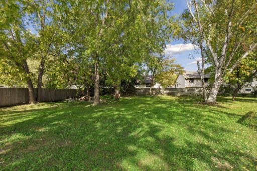 20375 Hughes Avenue W, Lakeville, MN 55044