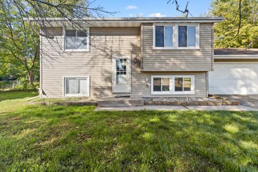 7515 Brunswick Avenue N, Brooklyn Park, MN 55443