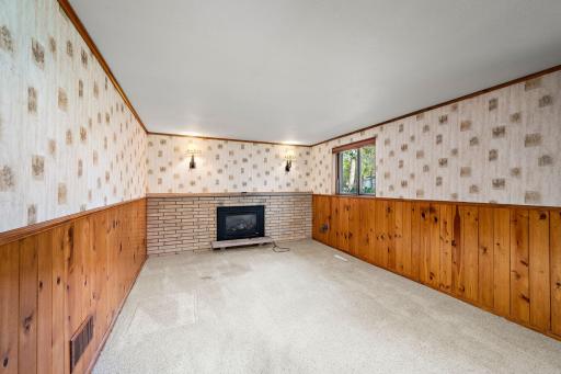 7901 Douglas Drive N, Brooklyn Park, MN 55443