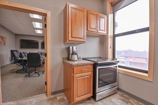 1 N Main Street, Hillsboro, ND 58045