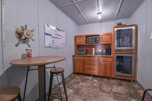 1 N Main Street, Hillsboro, ND 58045