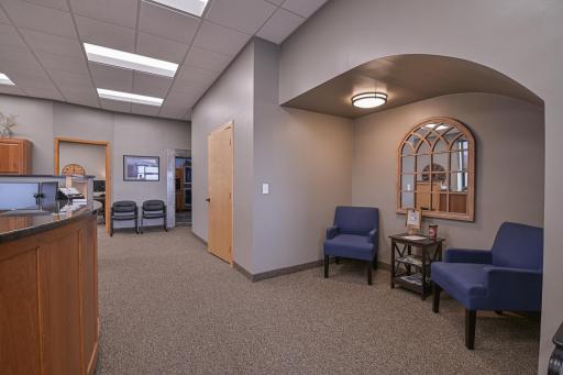 1 N Main Street, Hillsboro, ND 58045