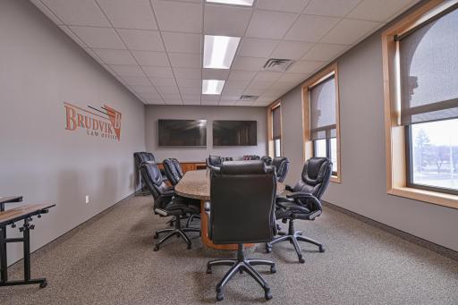 1 N Main Street, Hillsboro, ND 58045