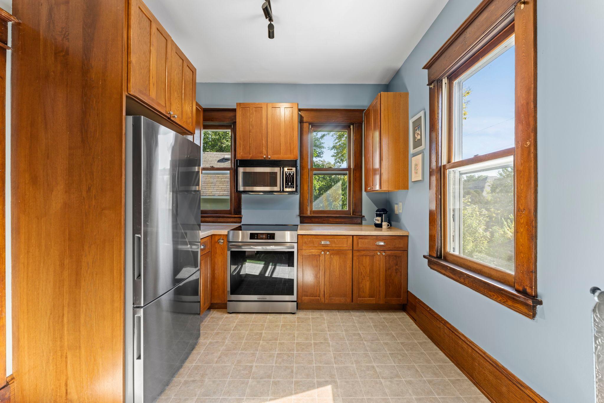 So much natural light!