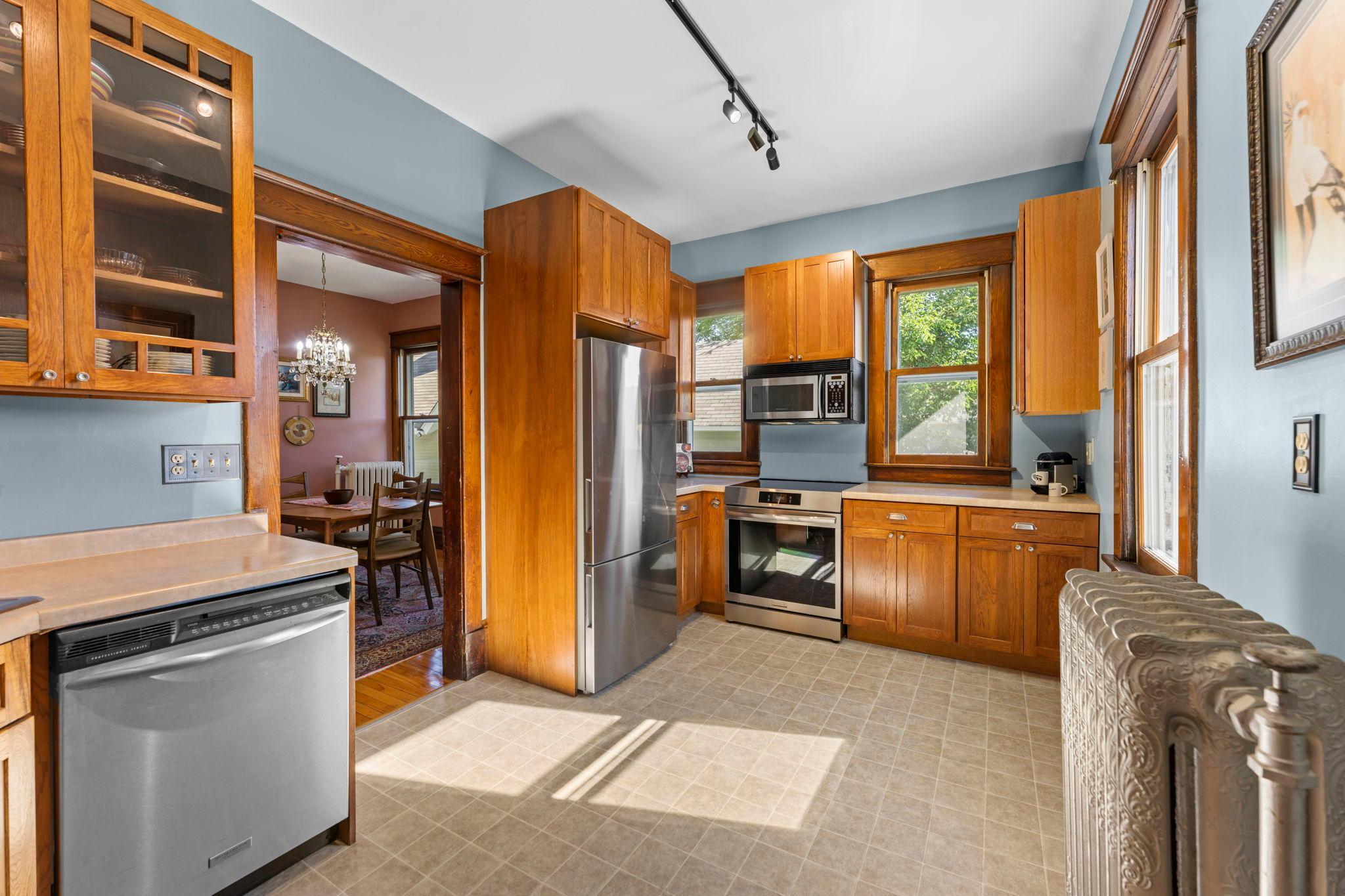 New range and refrigerator