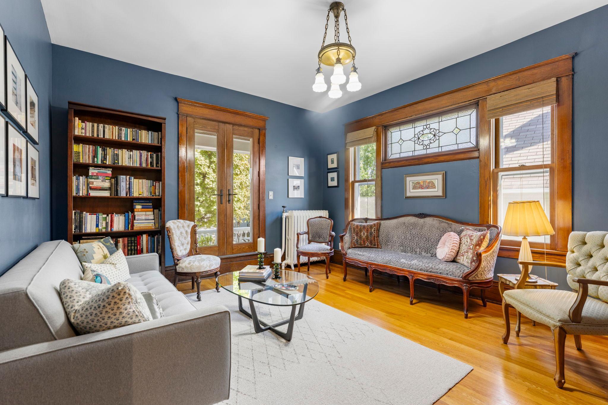 Light, bright living room