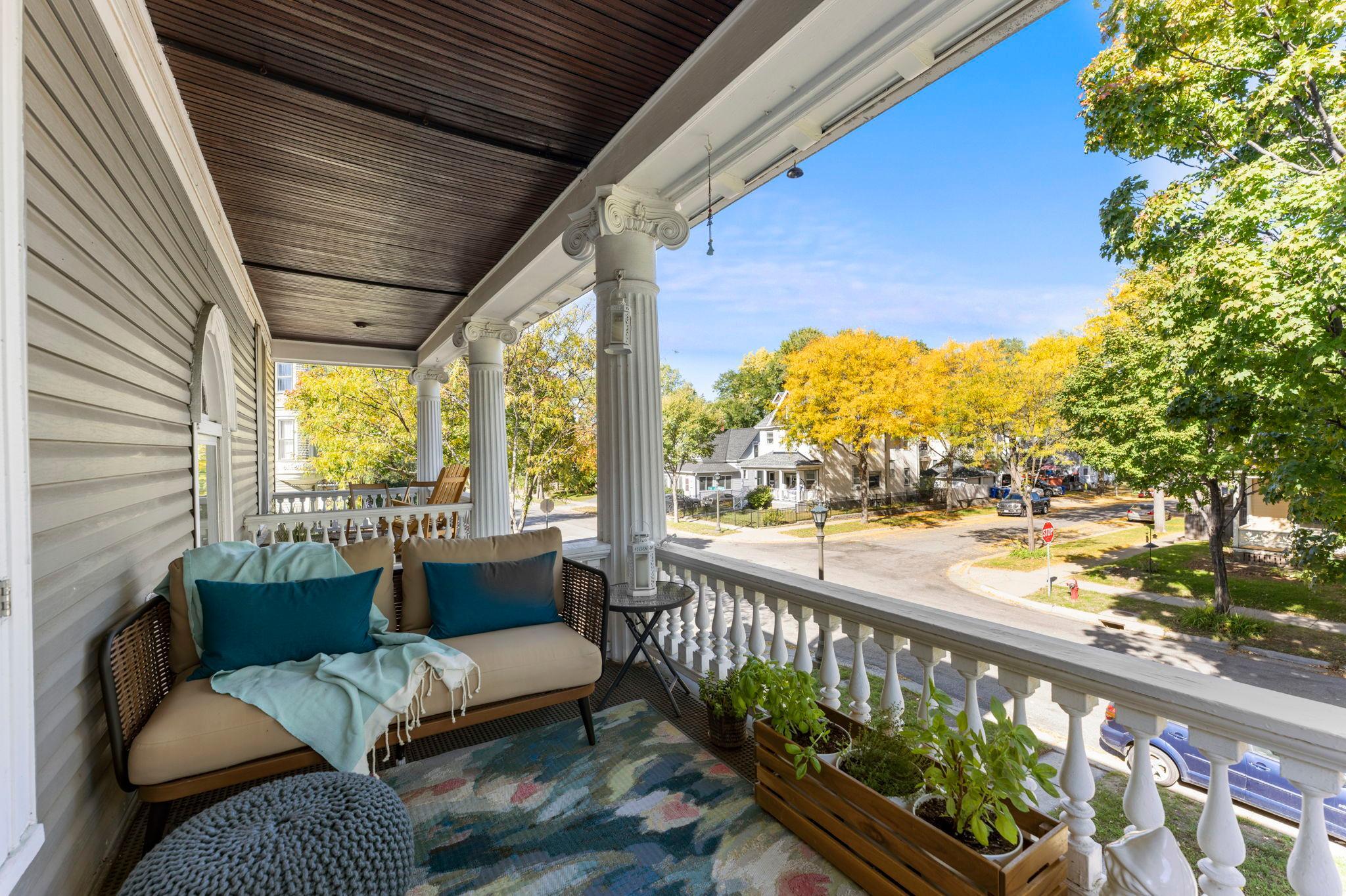 Spacious covered porch