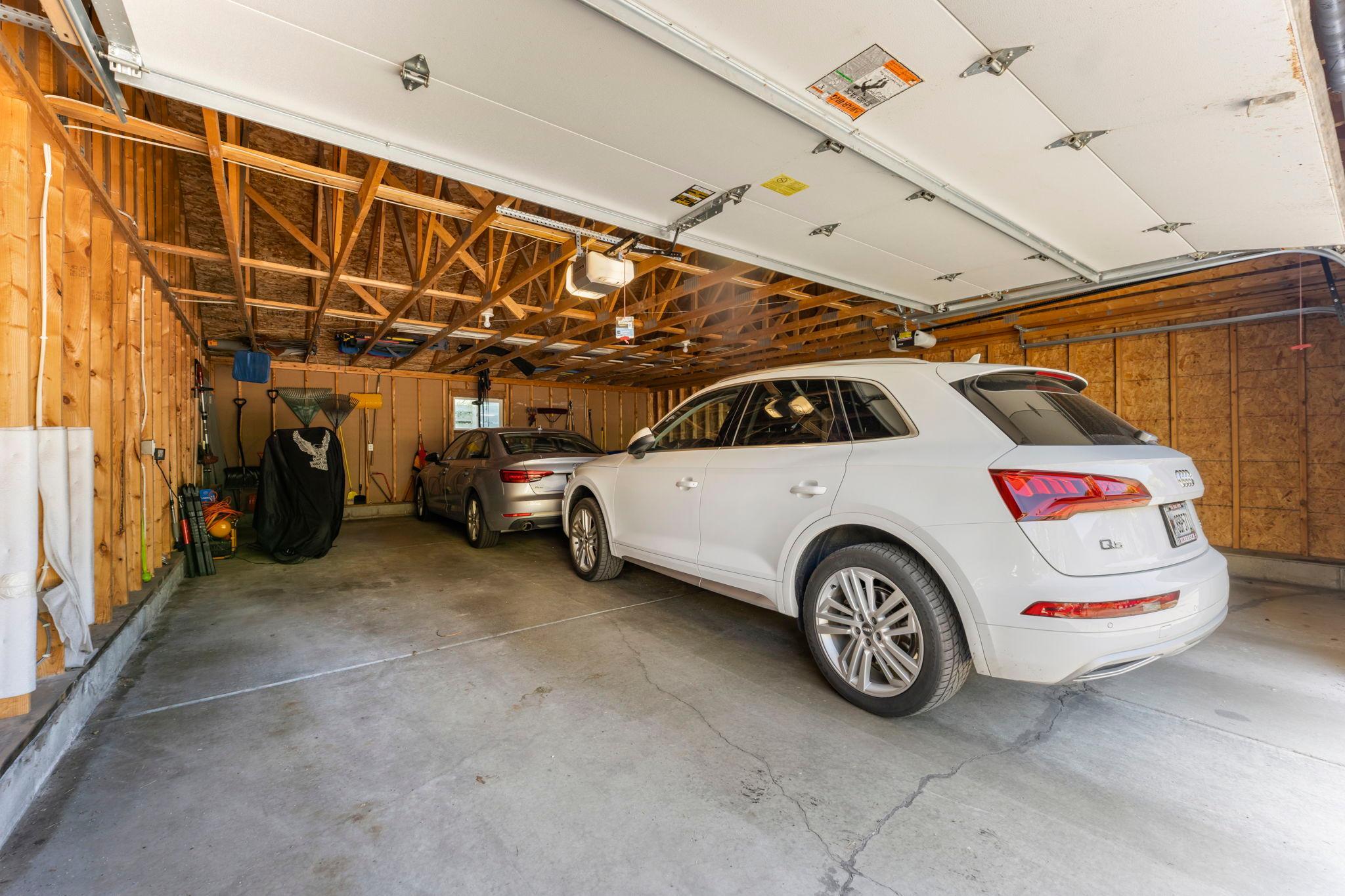 Tandem 2 stall garage (far left)