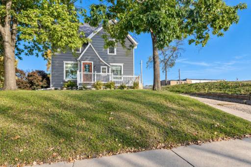703 S Oak Avenue, Owatonna, MN 55060