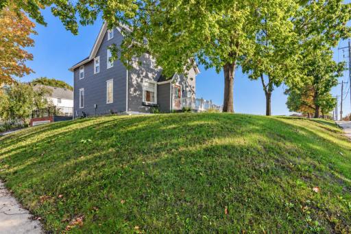 703 S Oak Avenue, Owatonna, MN 55060